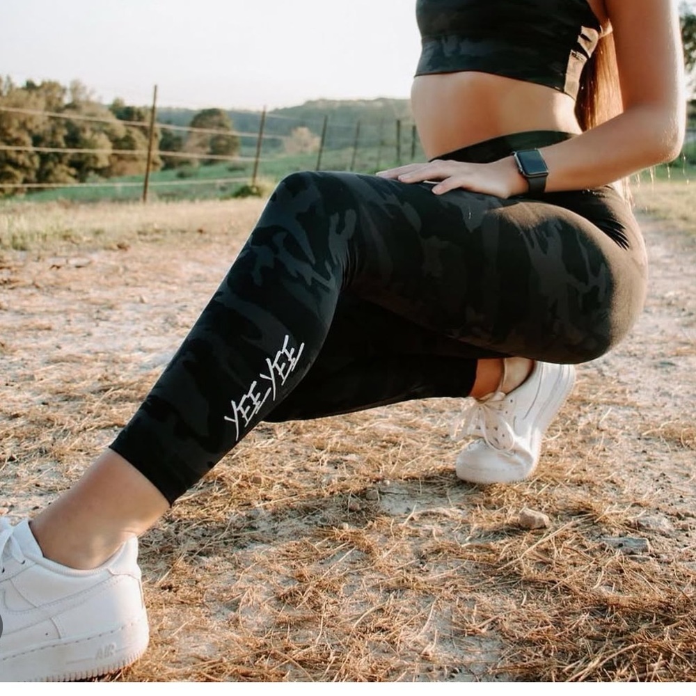 Yee Yee Apparel Camouflage Performance Leggings Size Xs